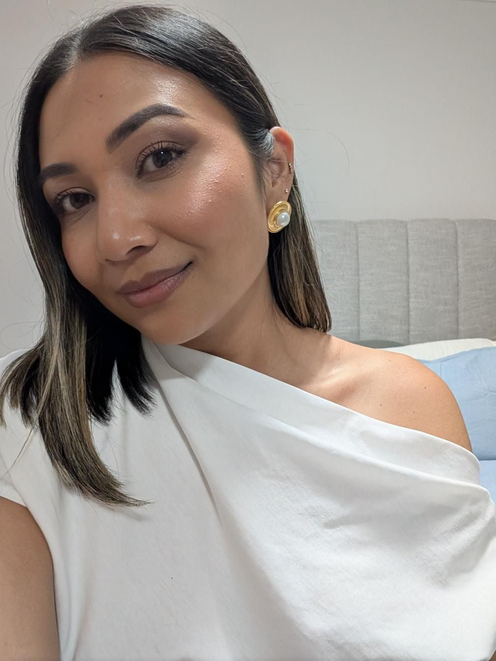 Clio Pearl Stud Earrings