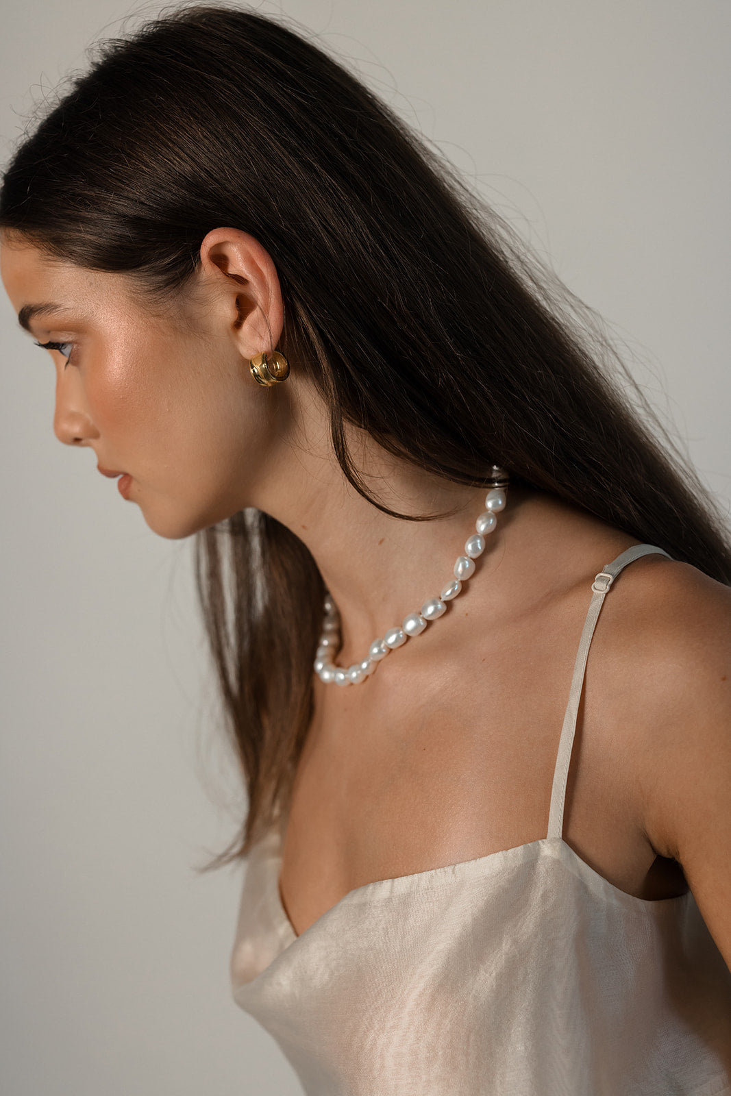 Seasons Pearl Choker Necklace