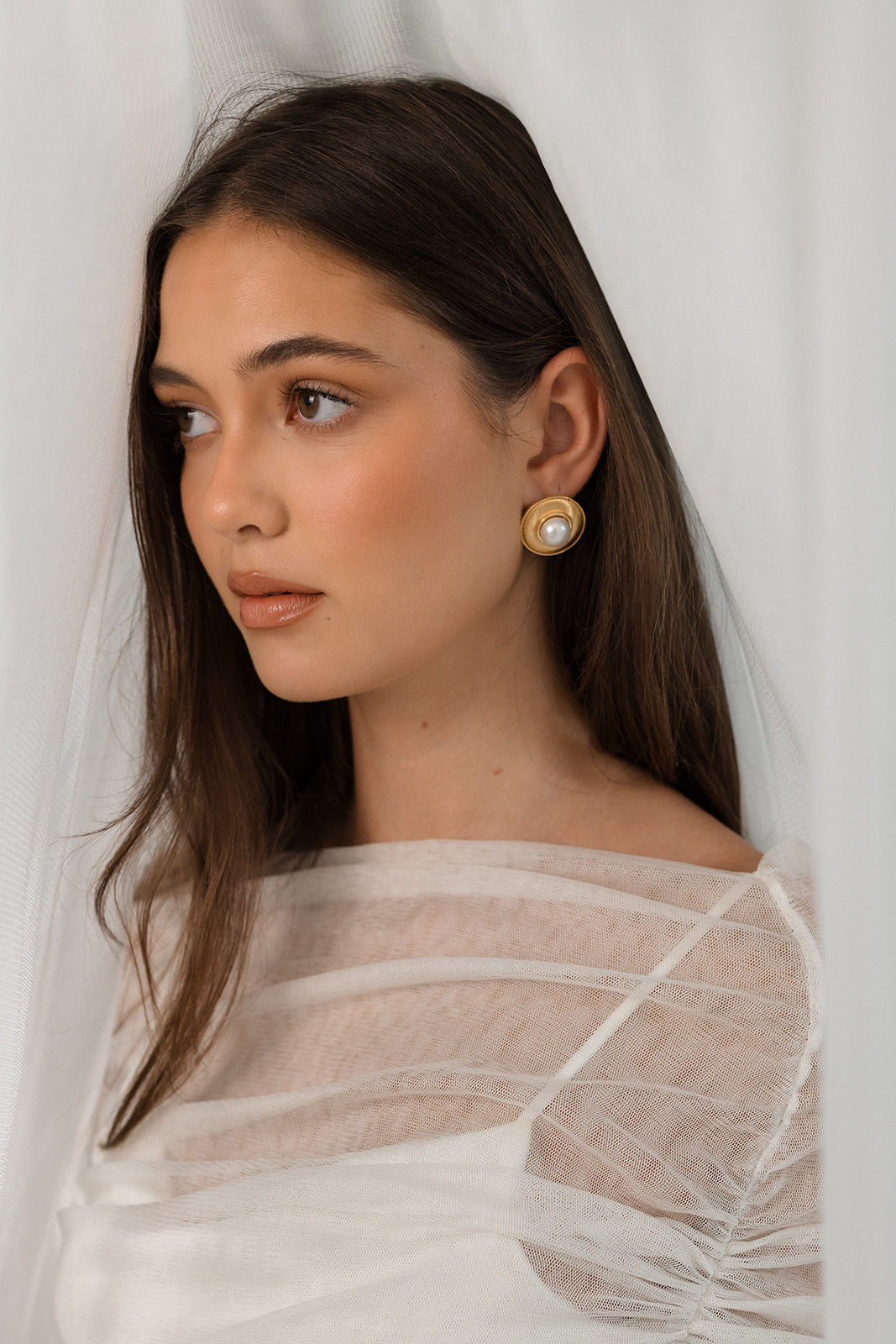 Clio Pearl Stud Earrings