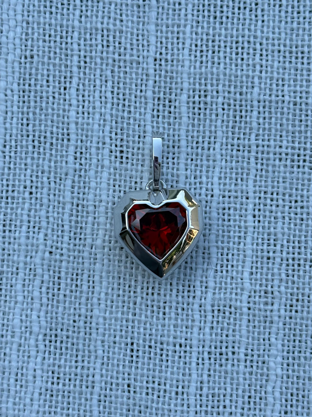 Silver Juliet Heart Pendant