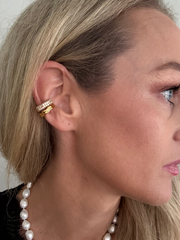 Tide Pavé Ear Cuff